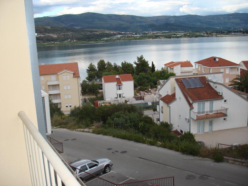 Apartment Z&E Trogir Exterior photo