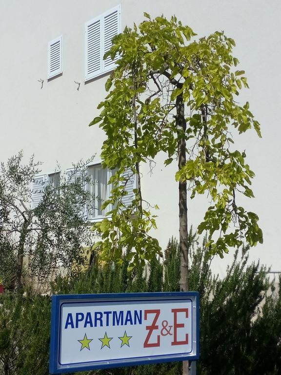 Apartment Z&E Trogir Exterior photo