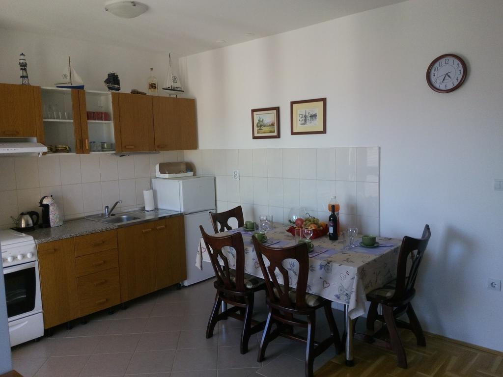 Apartment Z&E Trogir Exterior photo