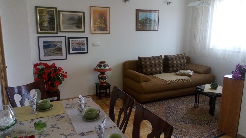 Apartment Z&E Trogir Exterior photo